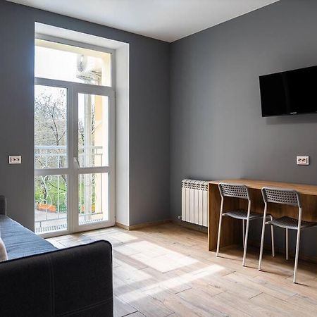 Apartment In The Heart Of Chernigov Ngoại thất bức ảnh