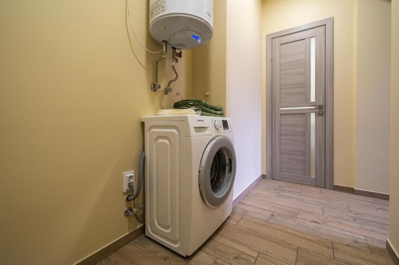 Apartment In The Heart Of Chernigov Ngoại thất bức ảnh