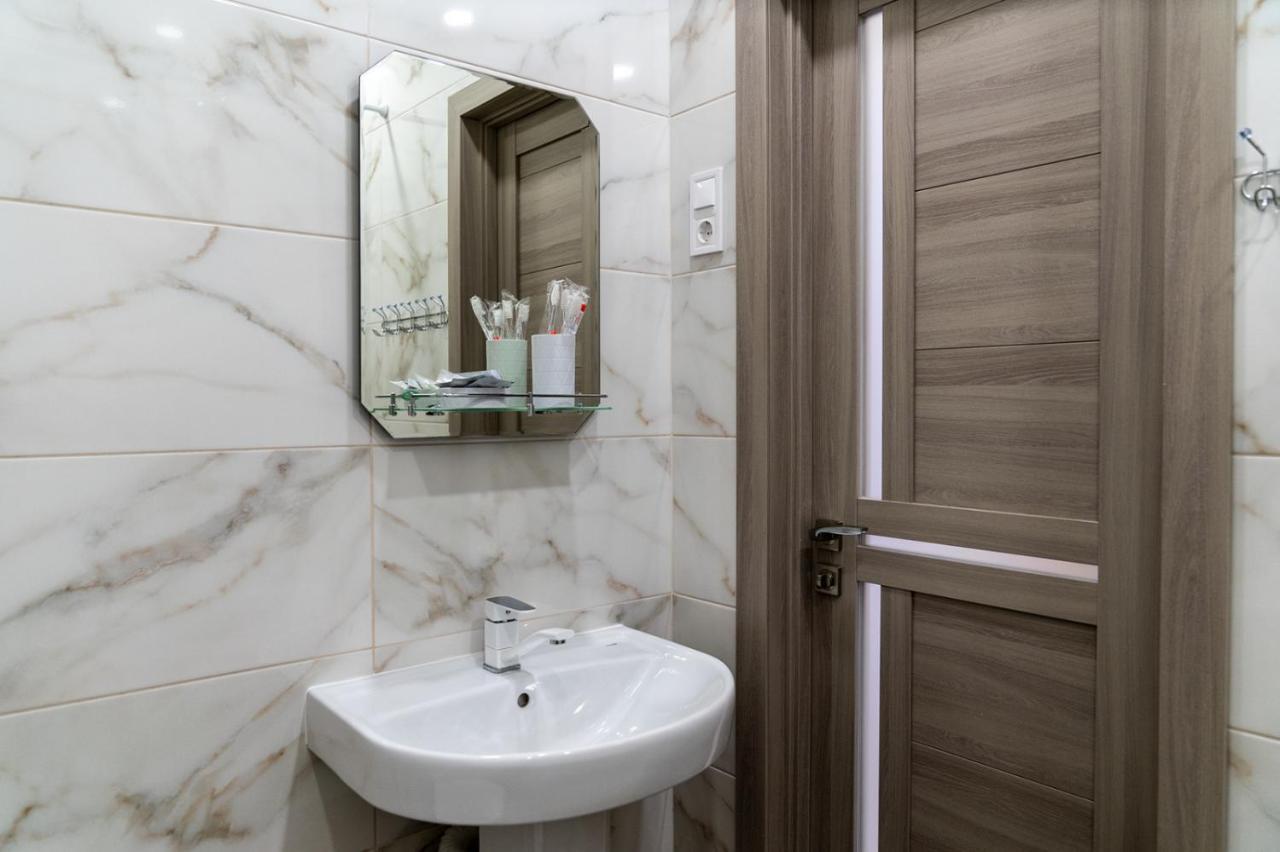 Apartment In The Heart Of Chernigov Ngoại thất bức ảnh